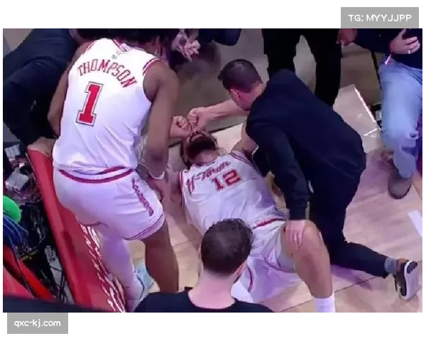 爵士亚当斯脚踝问题出战成疑,前场篮板保护或受影响 爵士亚当斯脚踝问题出战成疑,前场篮板保护或受影响